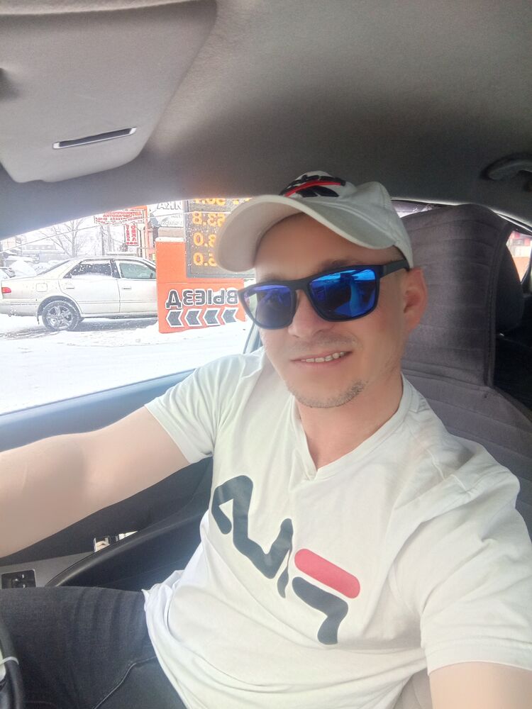  ,   Oleg, 40 ,   ,   , c , 