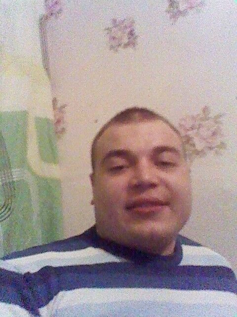  5677898  Fedot, 37 ,    