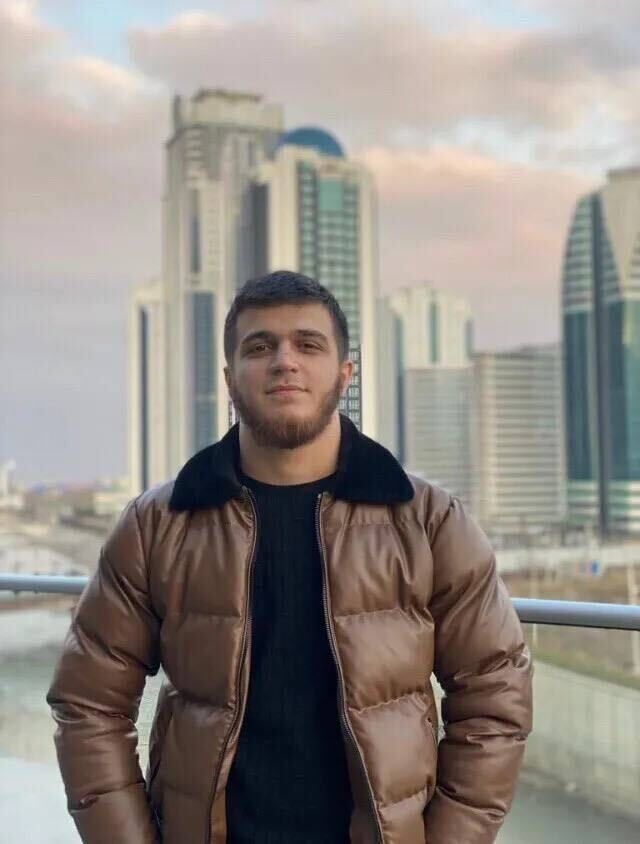  52781988  , 23 ,    