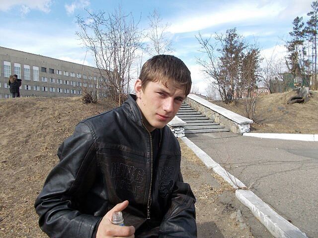  4691118  Aliksei, 33 ,    