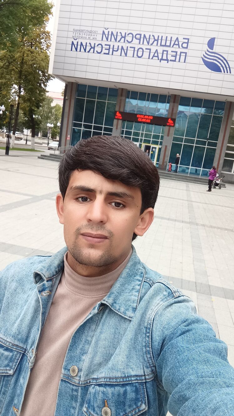  44598108  Ali, 25 ,    