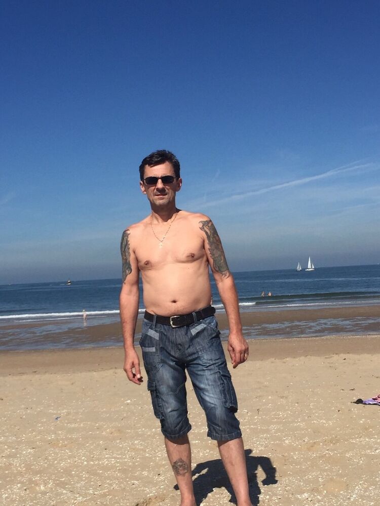  Essen,   , 55 ,   