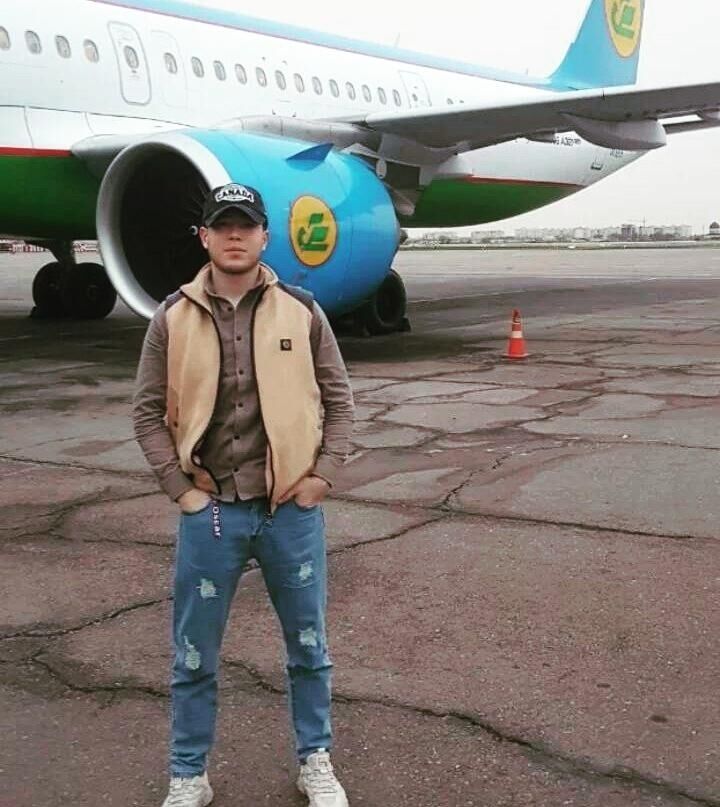  33162068  Aliy, 22 ,    