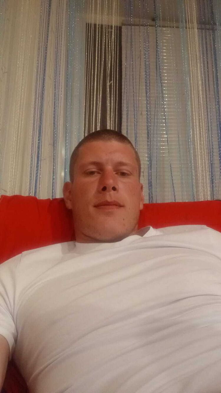  51374938  Alexey, 31 ,    