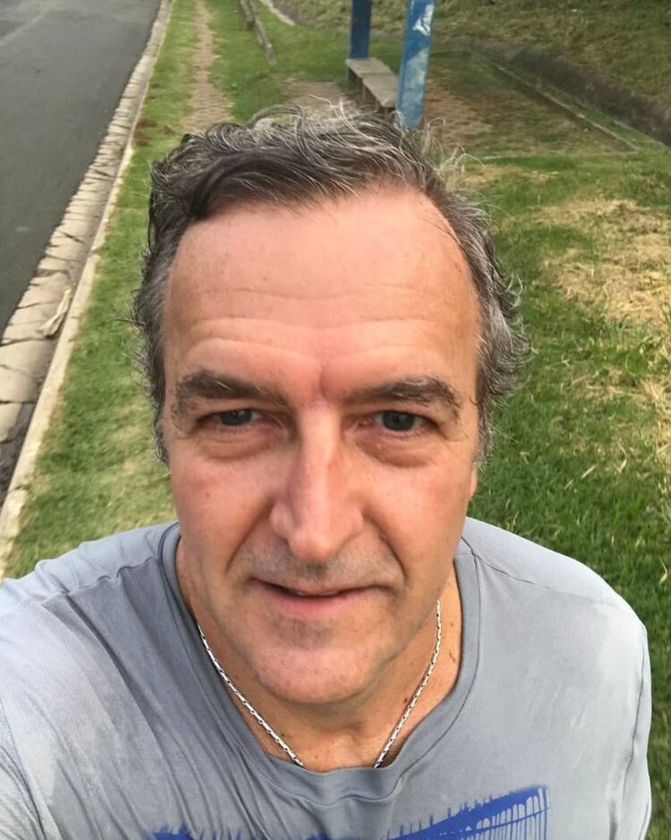  27684918  Robinson, 61 ,    