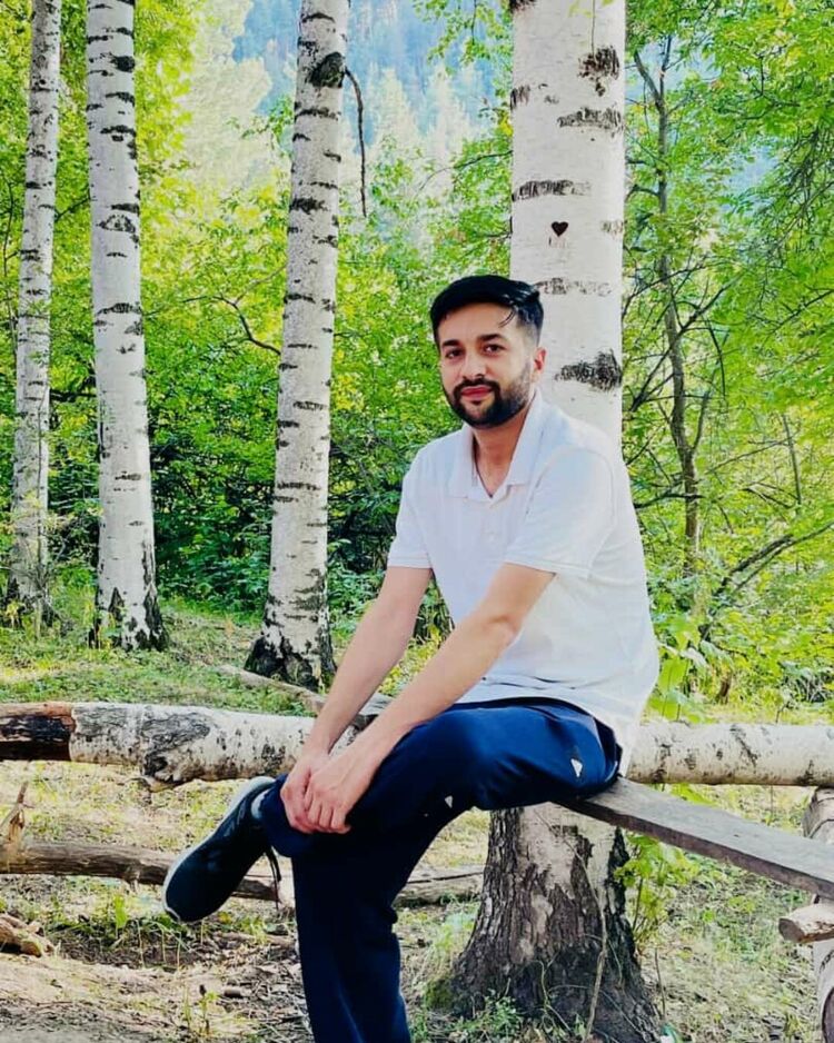  ,   Rahul, 27 ,   ,   , c , 