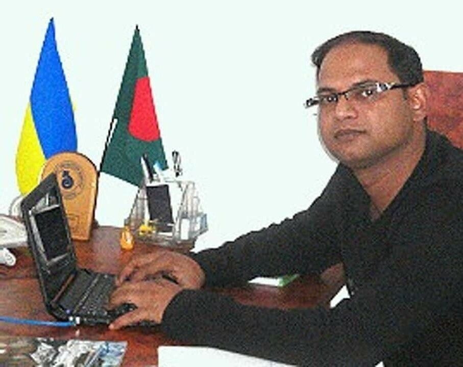  10985128  Hasan, 37 ,    Dhaka