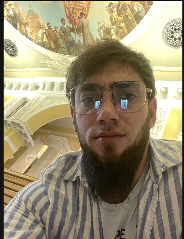  45681578  , 26 ,    