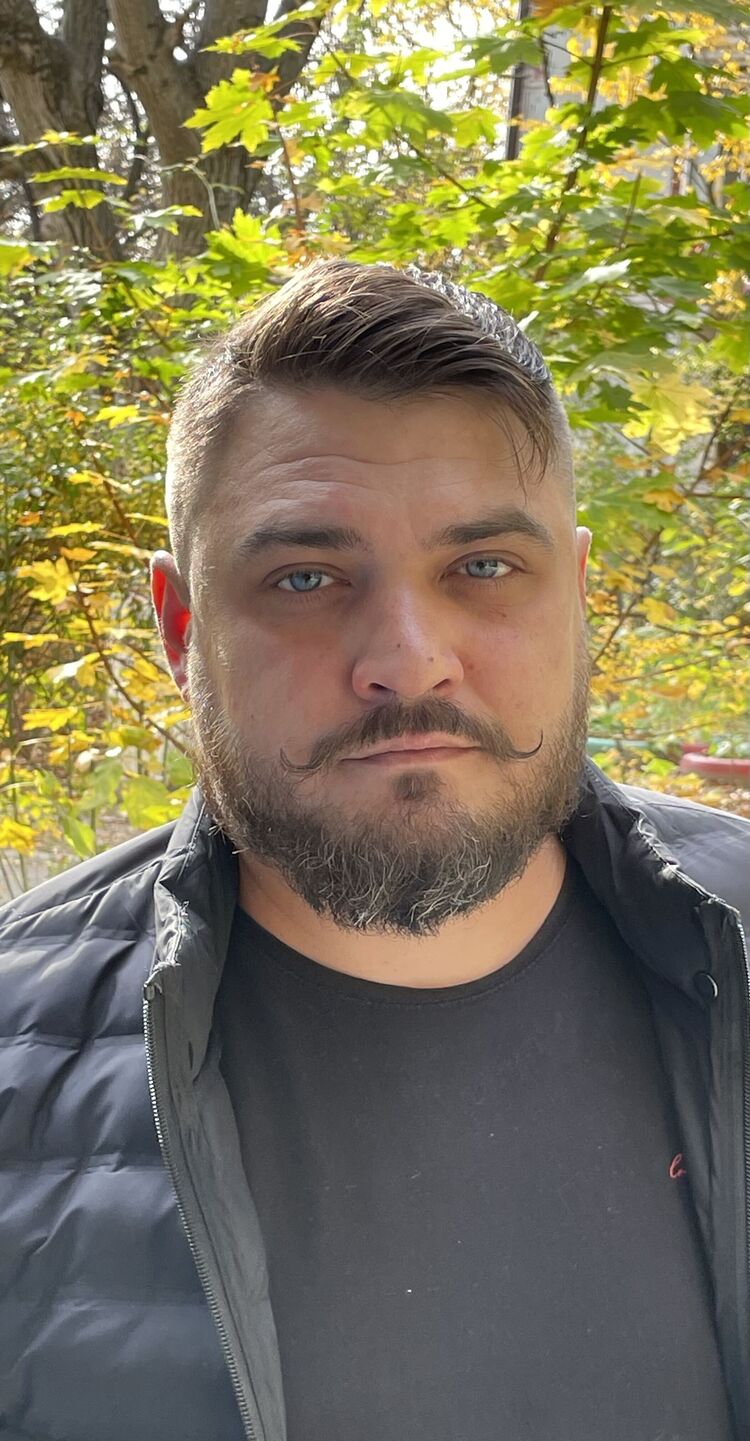  ,   Sam, 39 ,   ,   
