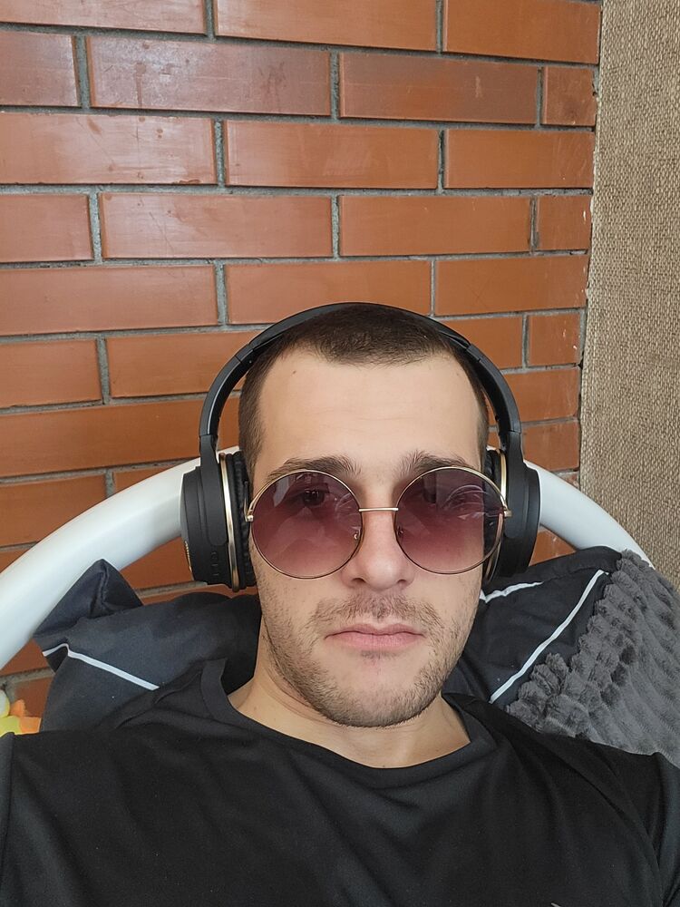  50483688  , 28 ,    