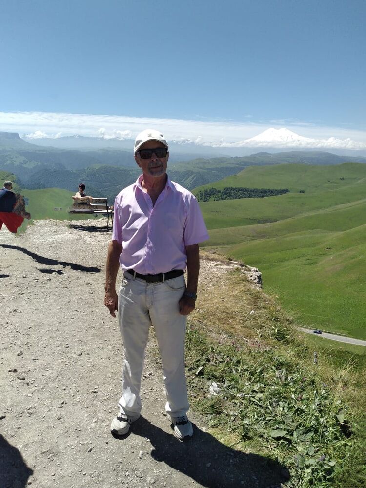  ,   Vladimir, 64 ,     , c 