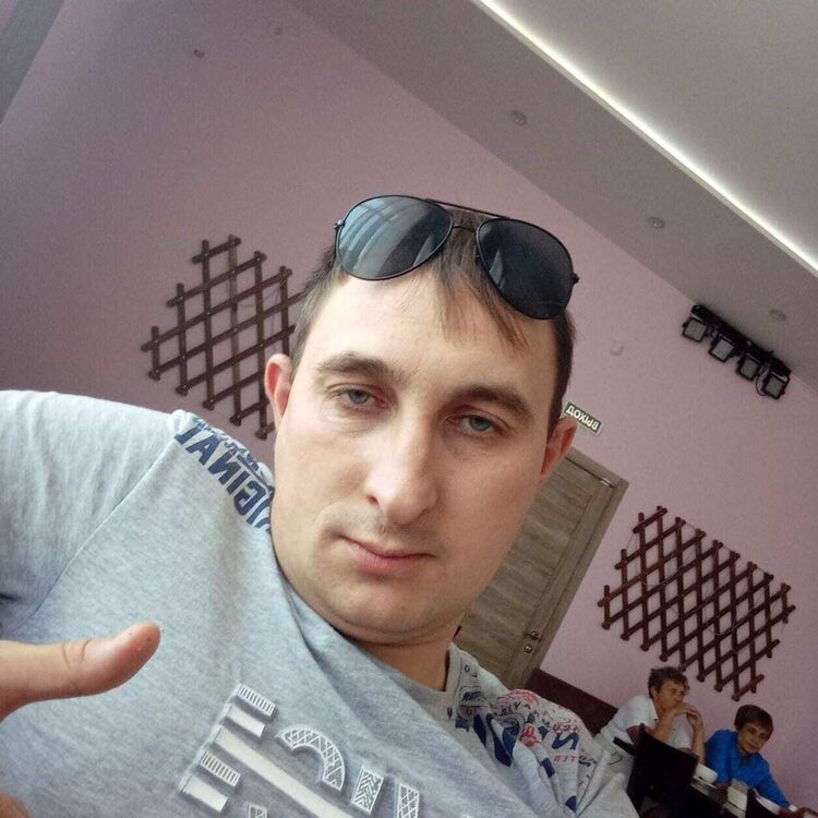  46105288  , 39 ,    