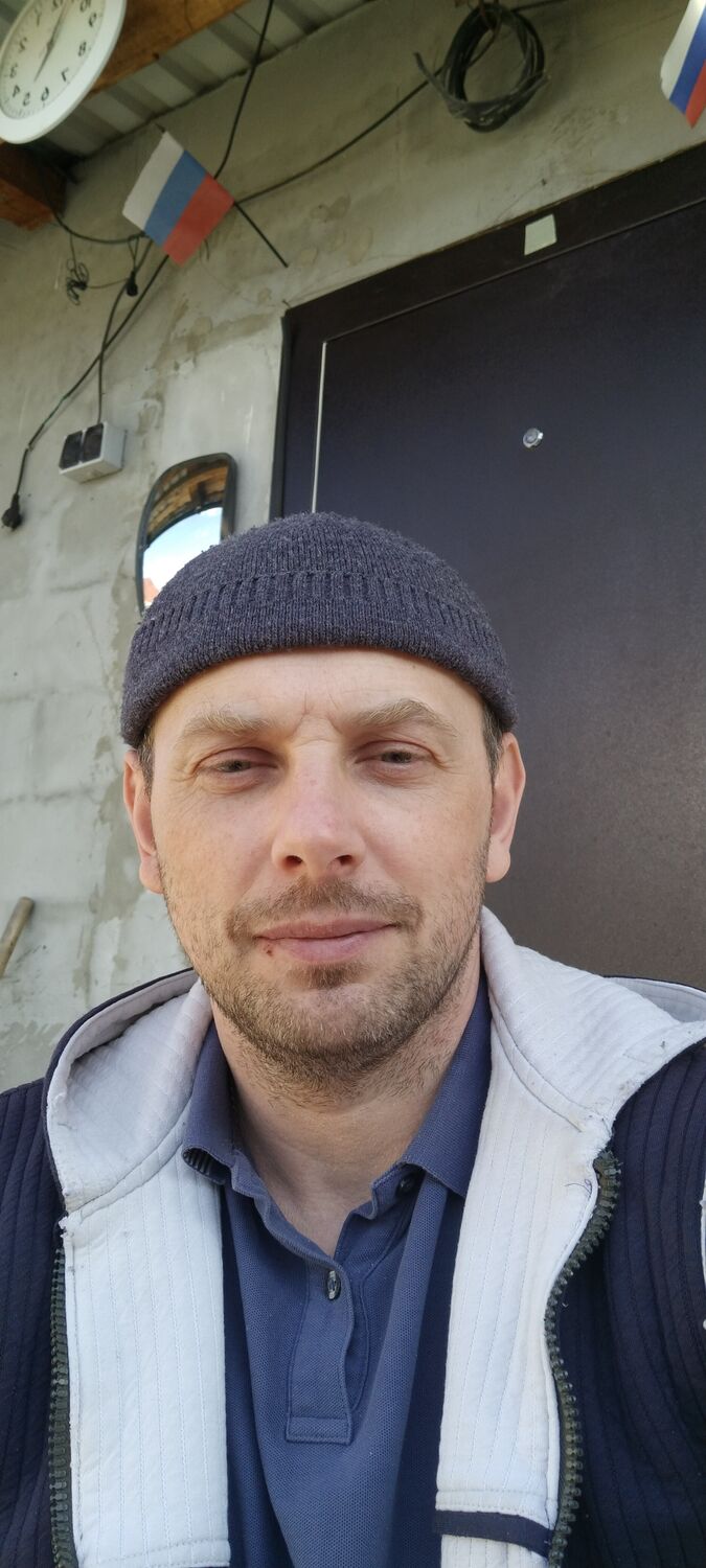  51600388  Vasily, 42 ,    