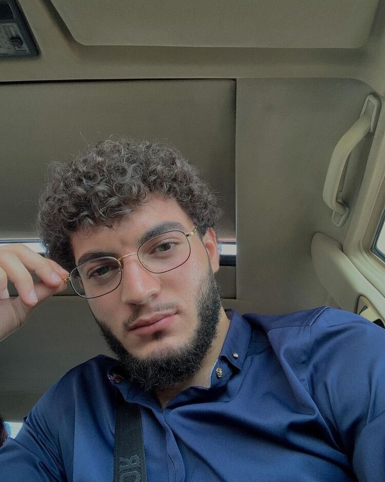  35437748  , 24 ,    