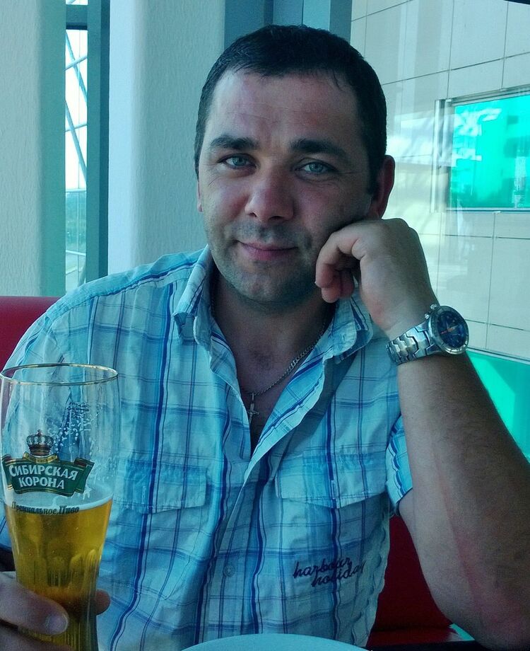  5451998  Yaroslav, 49 ,    Madrid