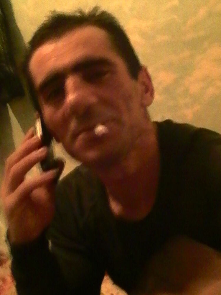  ,   Artur, 49 ,   