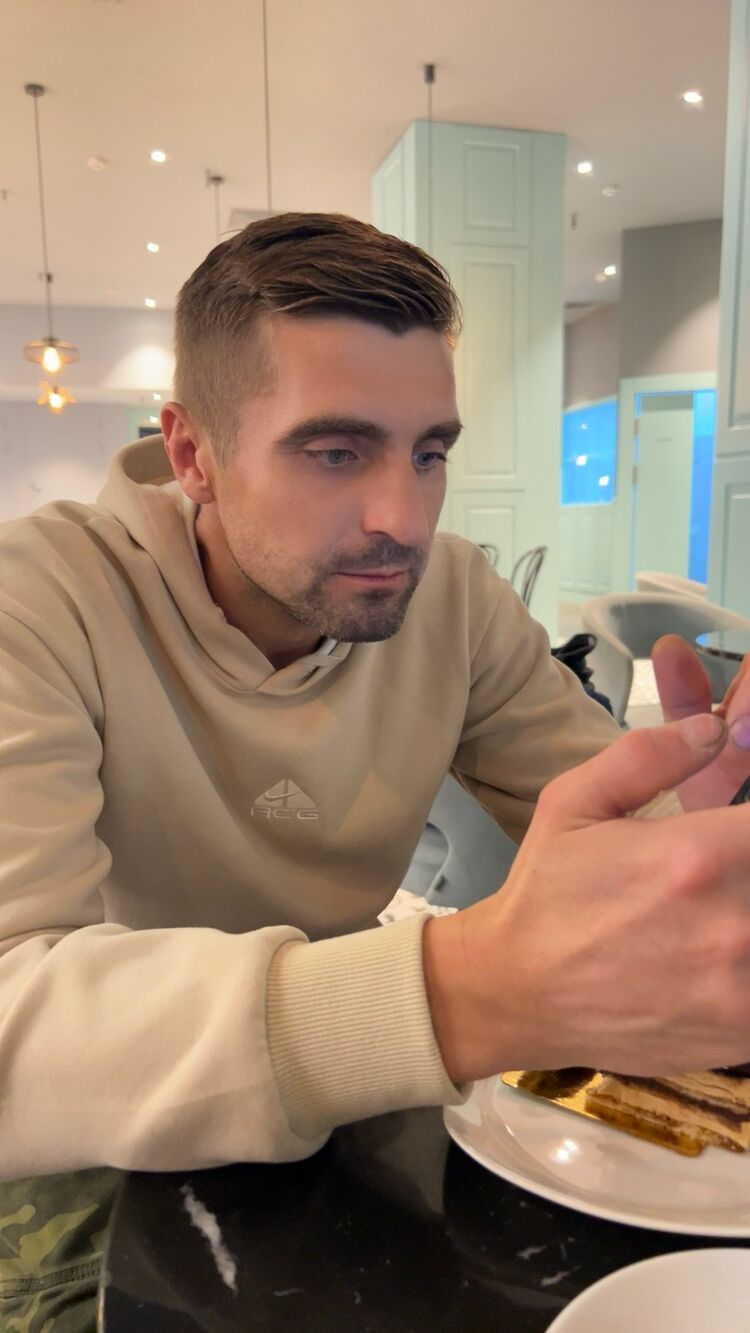  ,   Vladimir, 39 ,   ,   