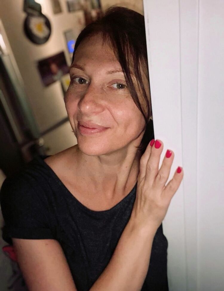  --,   , 49 ,   c 