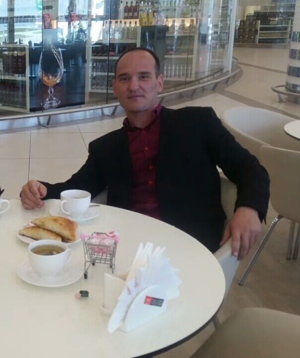  ,   Timur, 38 ,     , c 