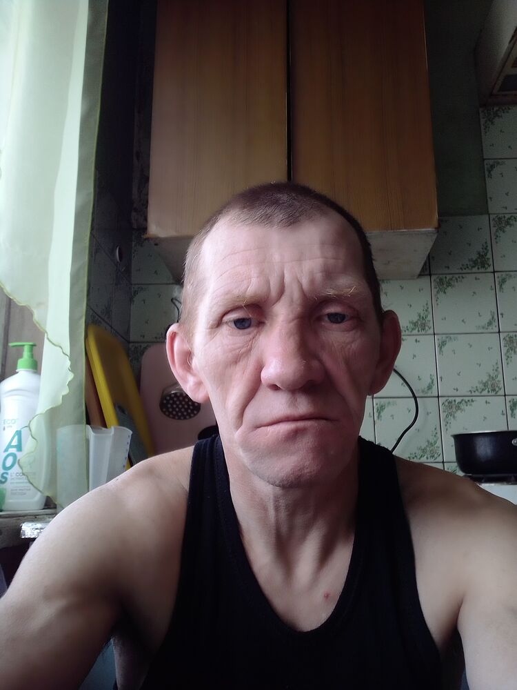  42848068  , 44 ,    