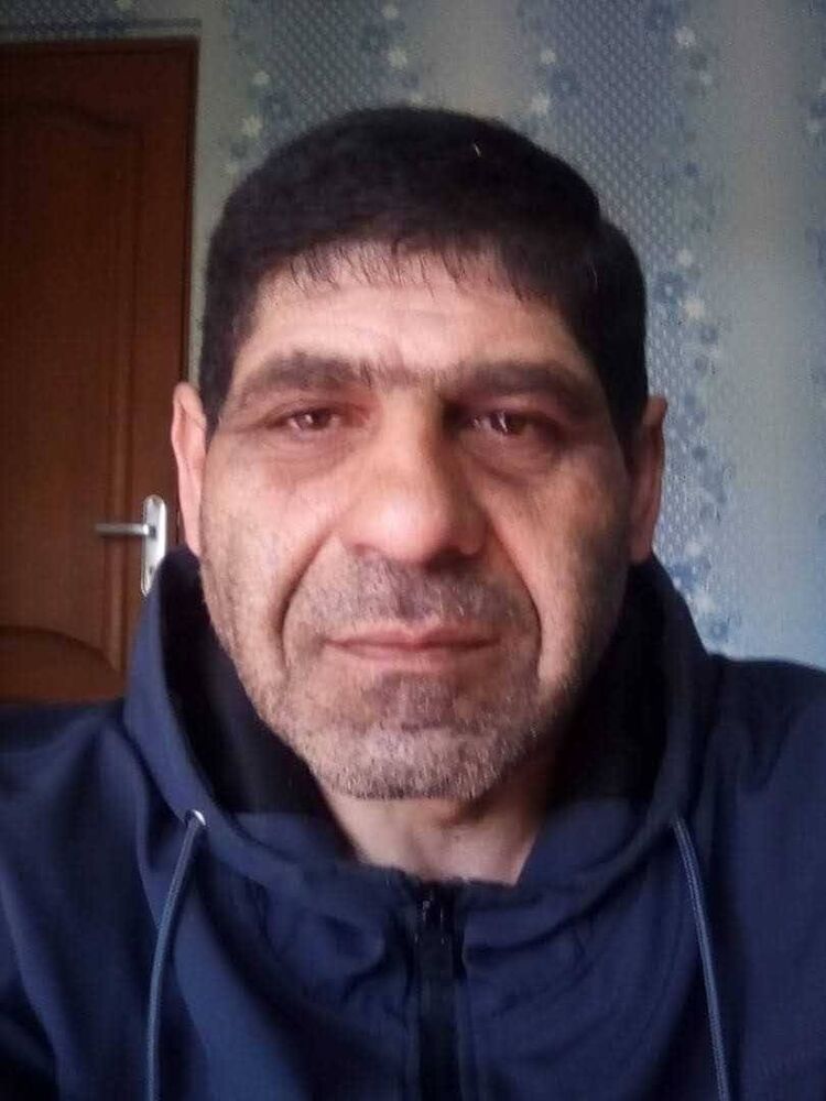  39423748  , 52 ,    