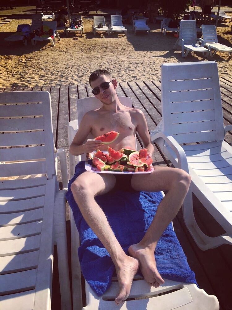  26827018  , 33 ,    --