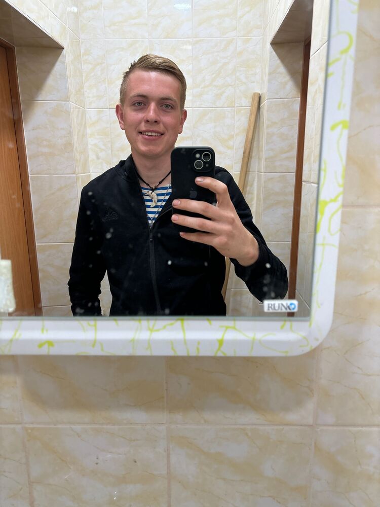  47444128  , 27 ,    