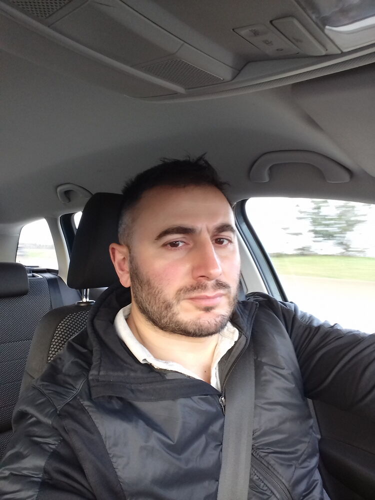  ,   Artiom, 31 ,   ,   , c , 