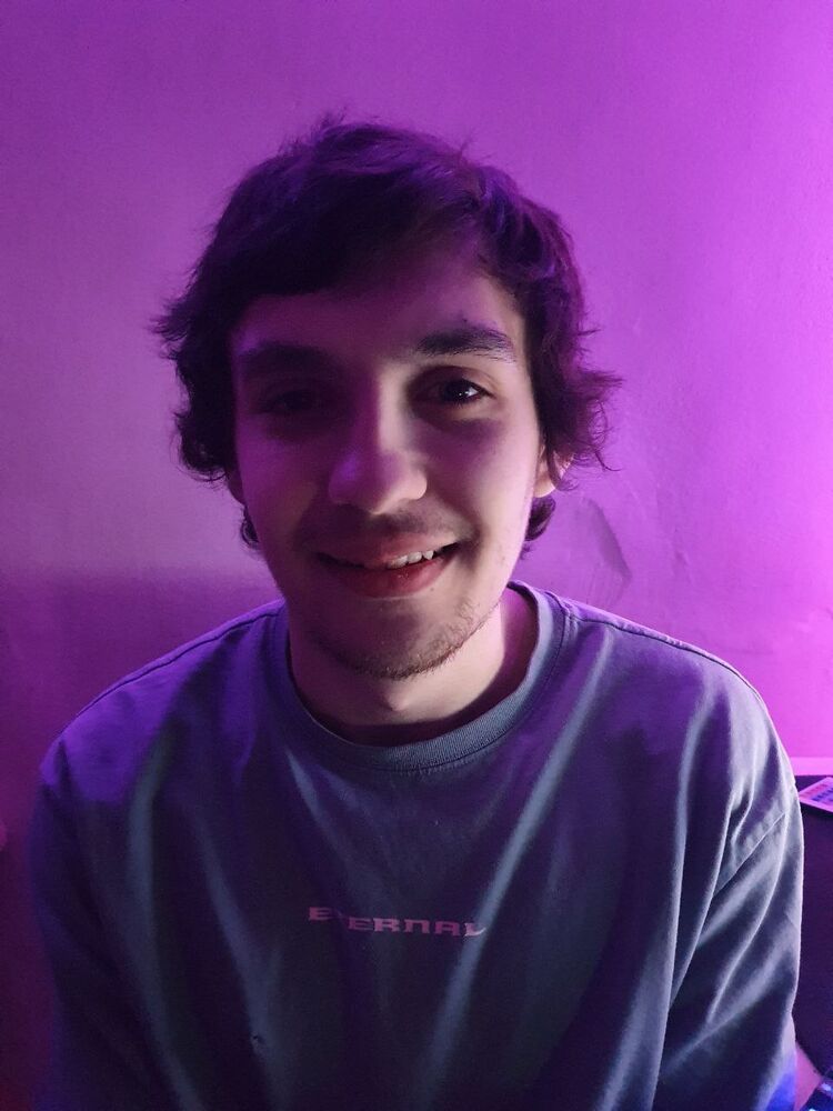  26808108  Daniil, 26 ,    