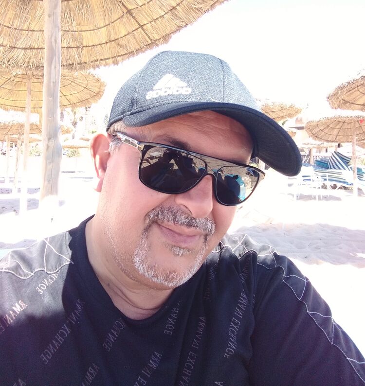  53396078  Djems, 58 ,    