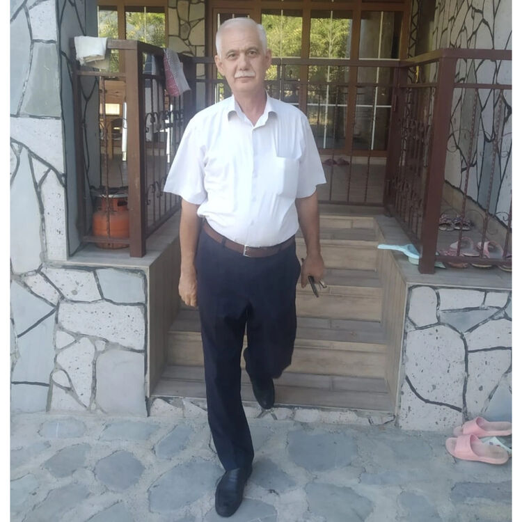  38621708  Roma, 53 ,    