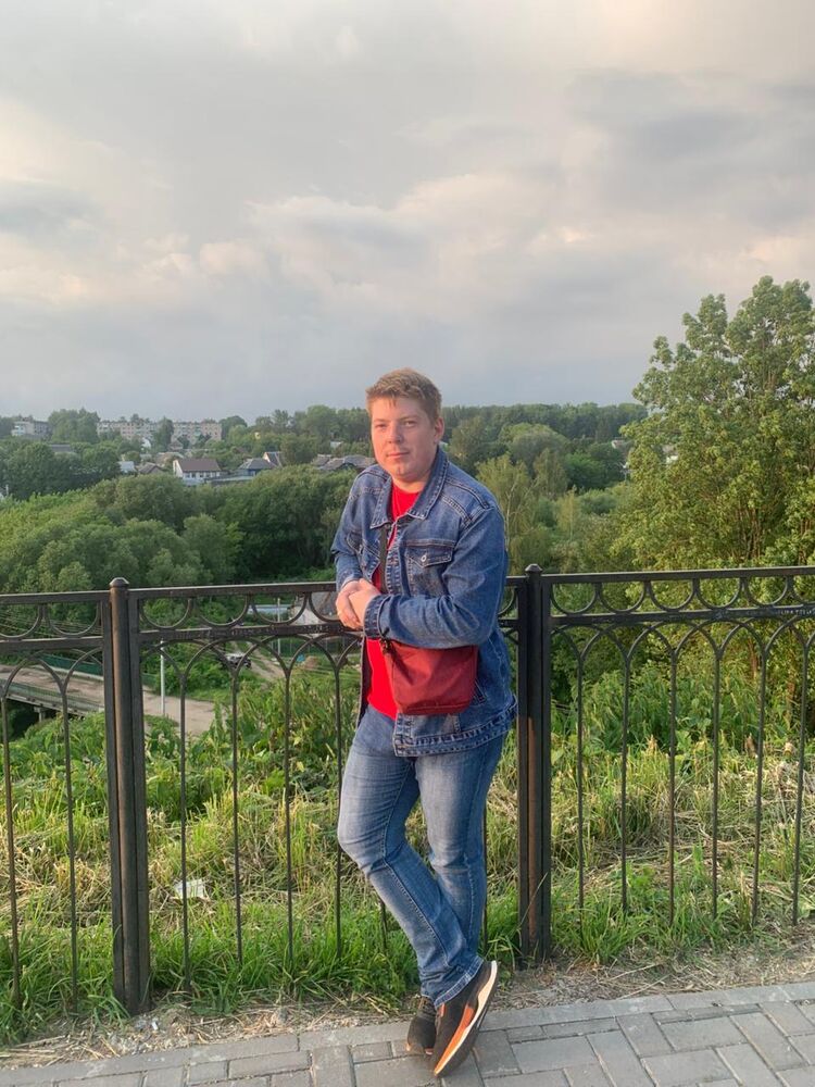  52095918  Yury, 27 ,    