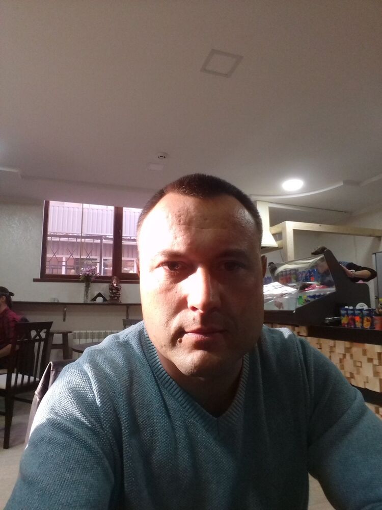  18871198  Andrey, 44 ,    