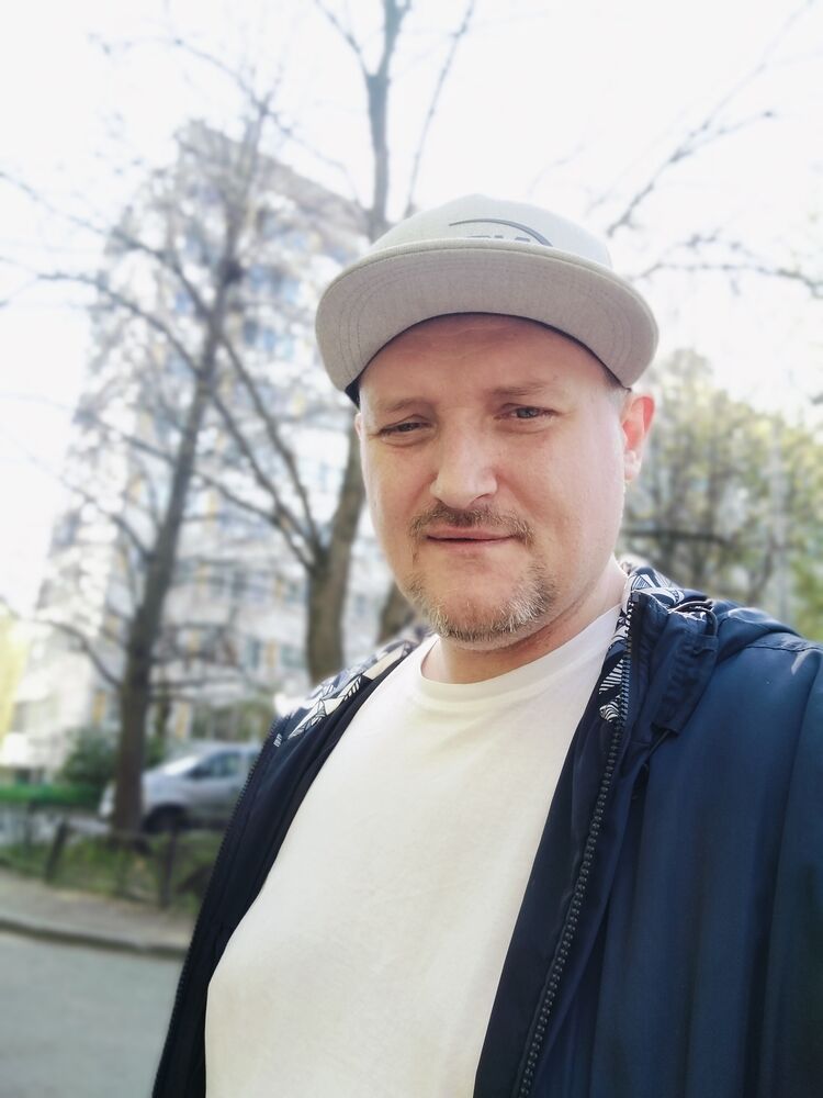  43325218  , 42 ,    -