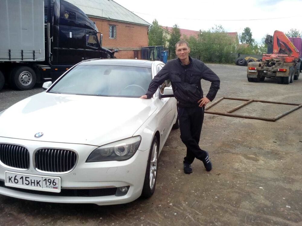  18186888  Igor, 47 ,    