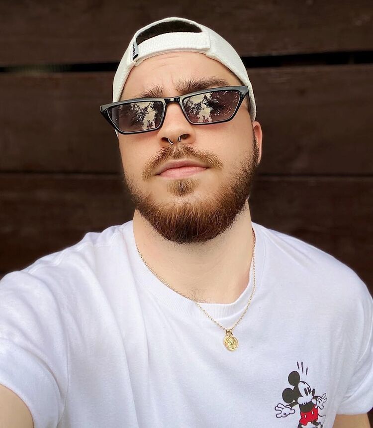  54041358  , 37 ,    -