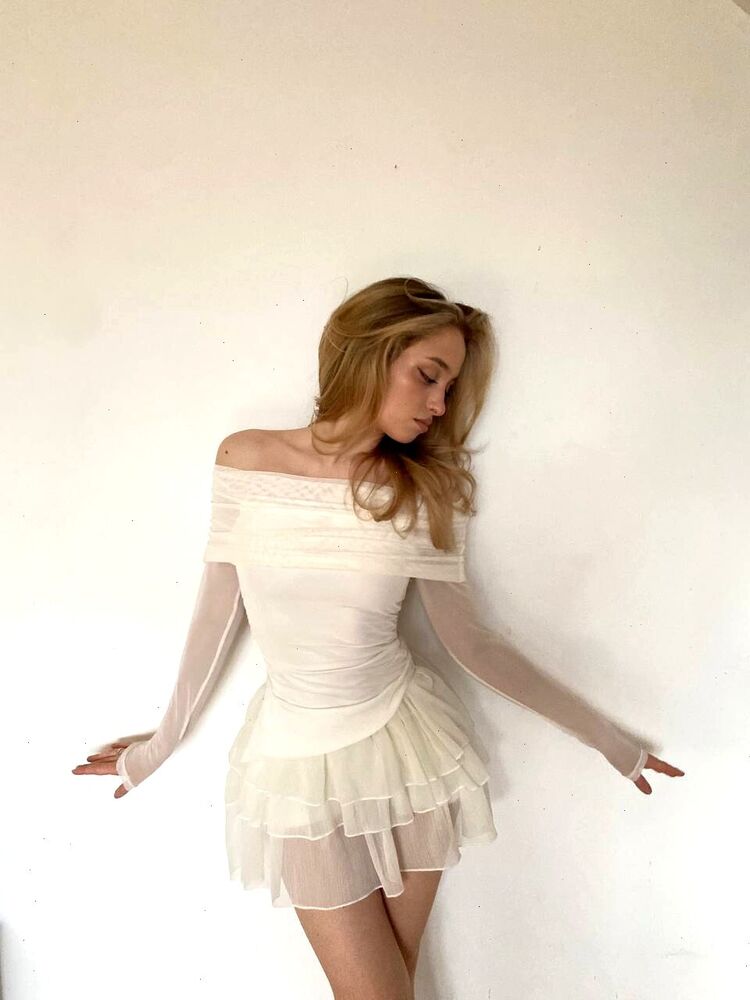  -,   , 27 ,     , c 