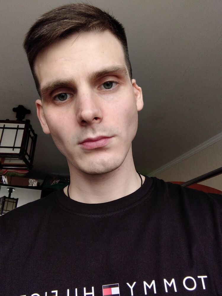  46607318  , 27 ,    