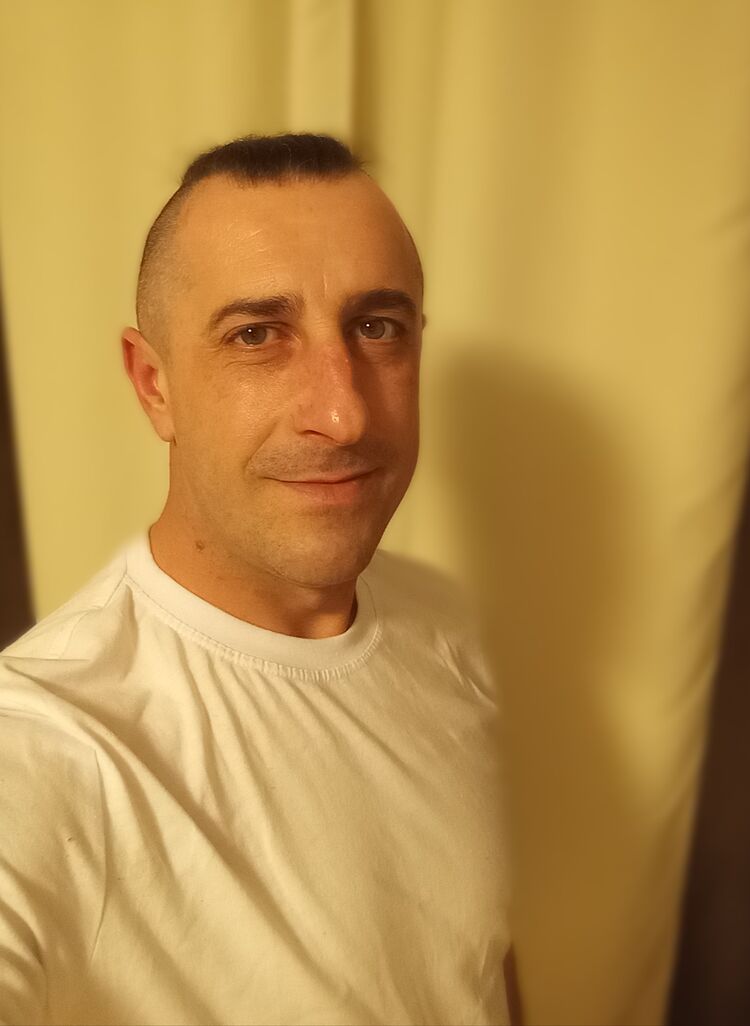  44370778  , 40 ,    -