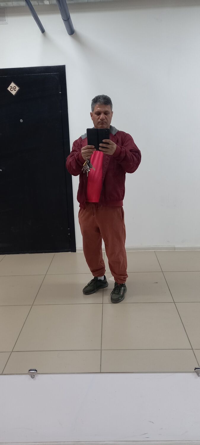  51596308  Zakhid, 48 ,    