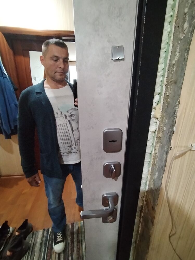  53726898  , 40 ,    