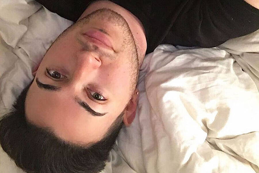  44274458  Artemis, 25 ,    -