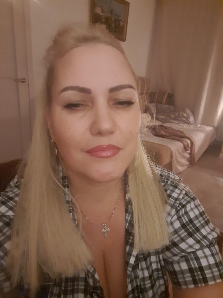  54680088  ANNA, 49 ,    