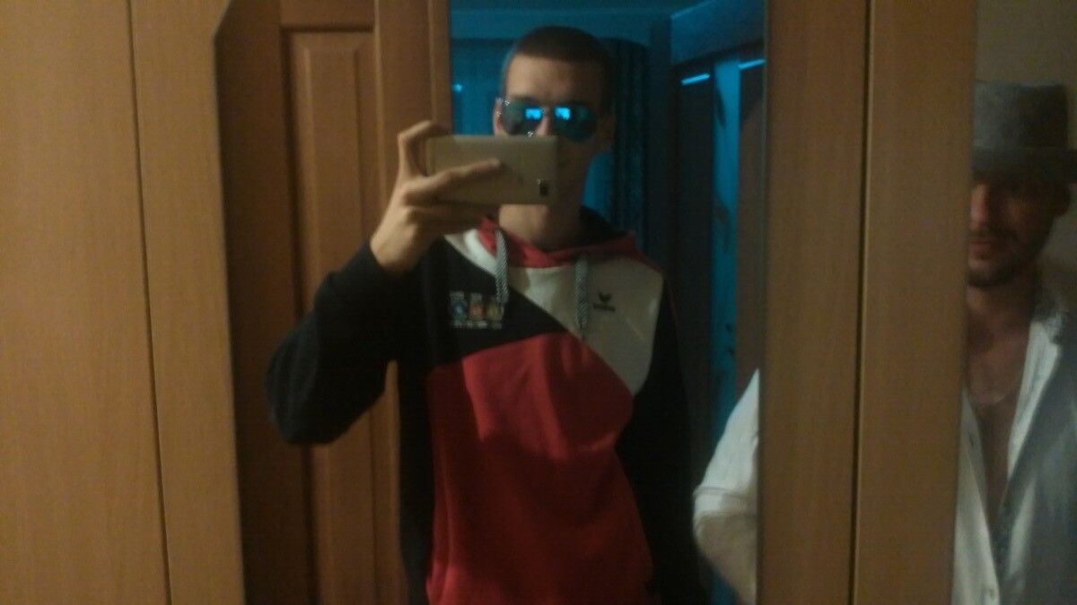  21273858  , 32 ,    