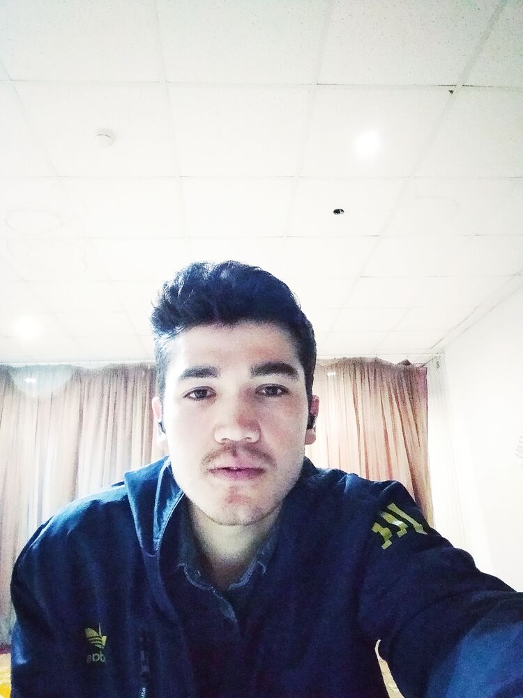  26591708  Giyosiddin, 23 ,    