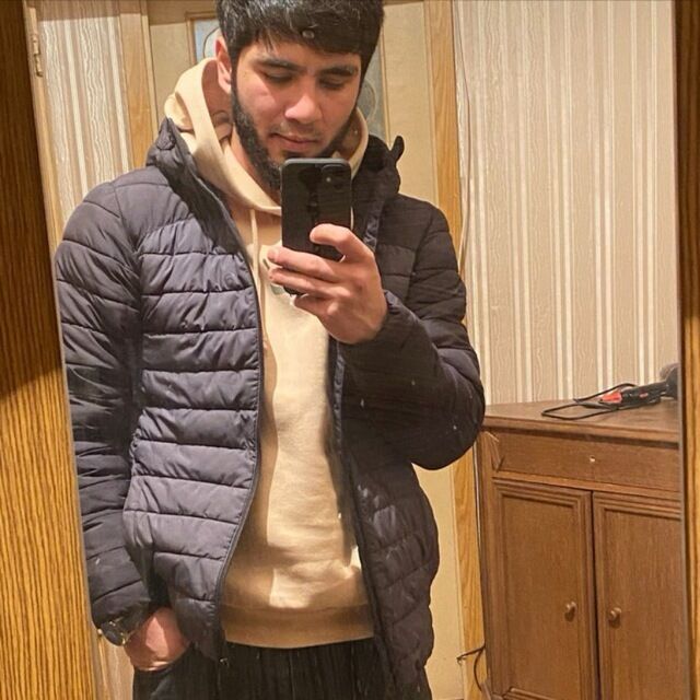  48525068  , 25 ,    
