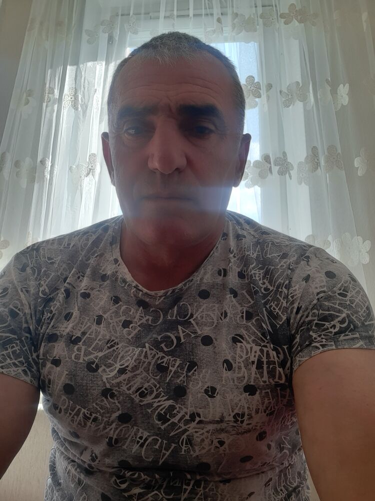  35169428  , 51 ,    