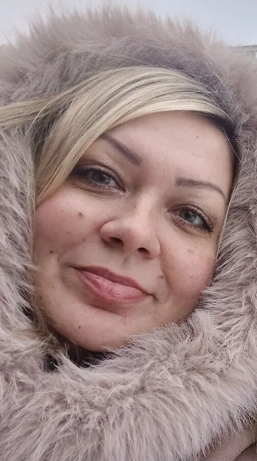  52753678  Elena, 41 ,    