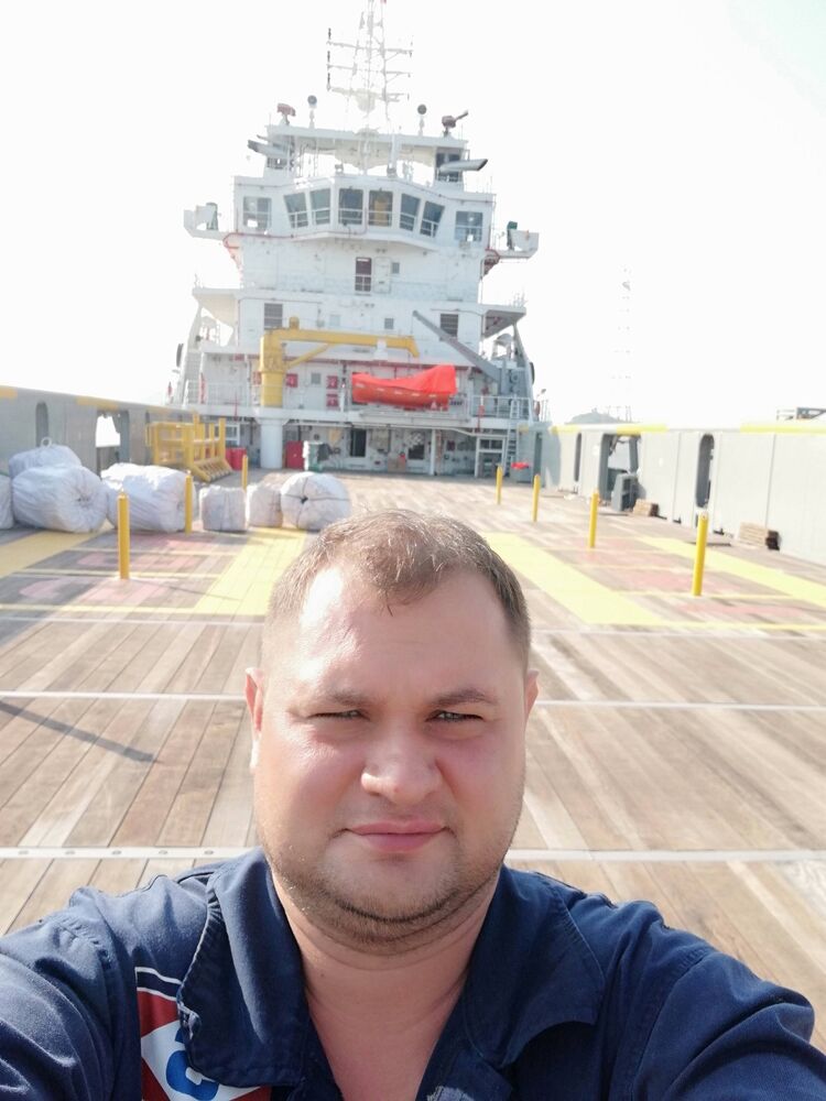  43613618  Dmitriy, 40 ,    
