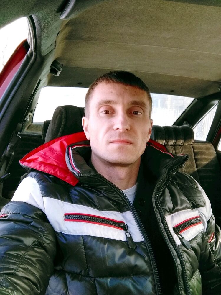  18963728  Vanchik, 40 ,    